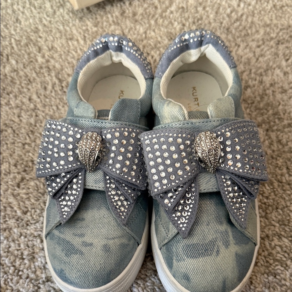 Kurt Geiger Kids Denim Blue Crystal Bow Sneakers